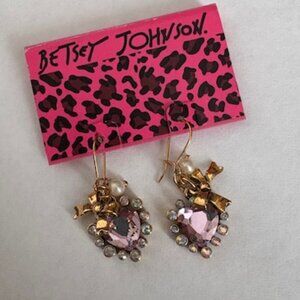 Betsy Johnson heart shaped earrings-Gold tone-Pink crystals, pearl & bow details